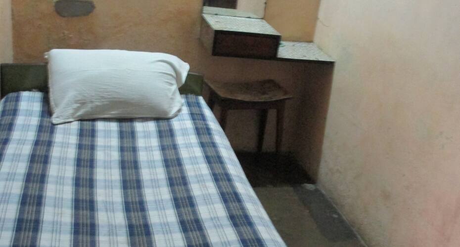 Udipi Sri Gayatri Lodge, Kakinada 4